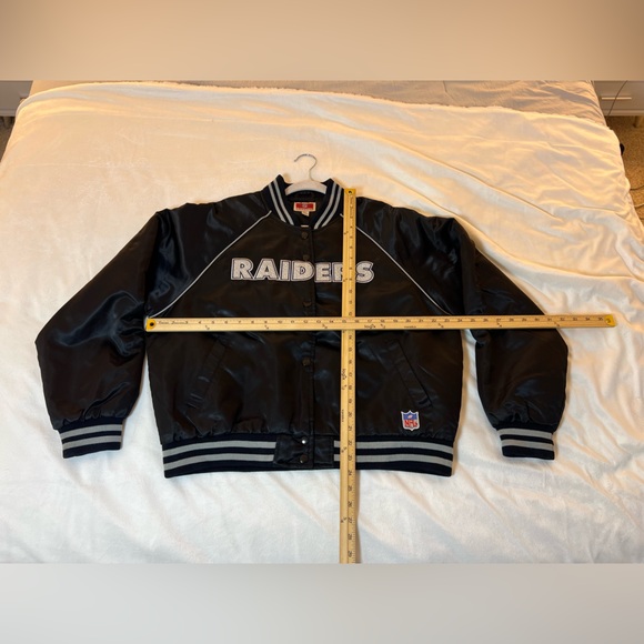 Vintage Official NFL RAIDERS
RHINESTONE LETTERS SATIN‎ JACKET
SUPER RARE Size XL - Picture 4 of 12